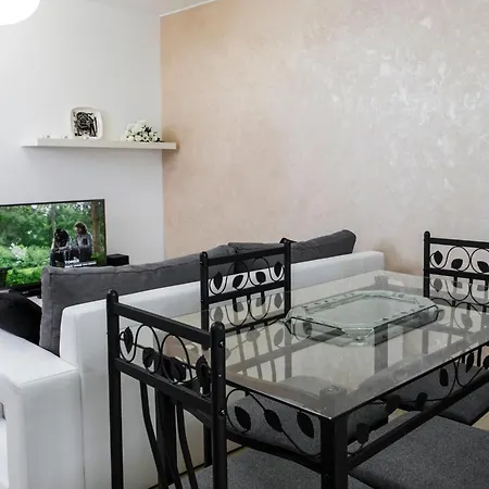 The Queen Luxury - Giorgia *