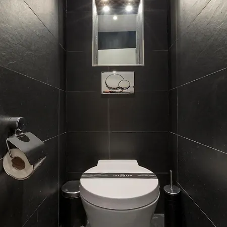 The Queen Luxury - Giorgia Dudelange