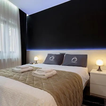 The Queen Luxury - Giorgia Dudelange