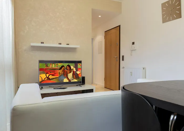 The Queen Luxury - Giorgia Daire