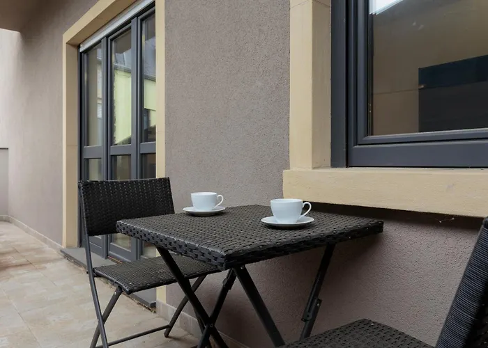 The Queen Luxury - Giorgia *