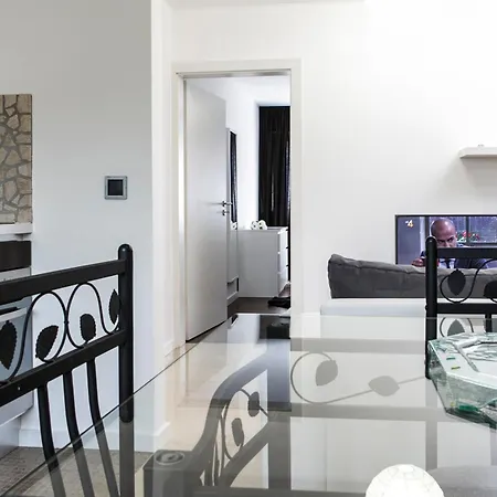 The Queen Luxury - Giorgia *