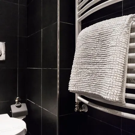 The Queen Luxury - Giorgia *