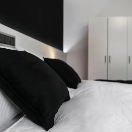 The Queen Luxury - Giorgia *