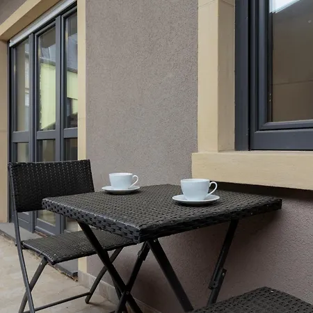 The Queen Luxury - Giorgia *