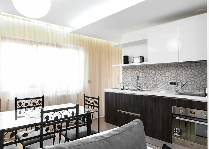 The Queen Luxury - Giorgia アパート デュドランジュ