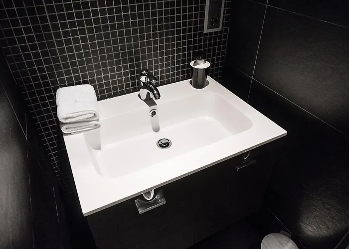 The Queen Luxury - Giorgia デュドランジュ