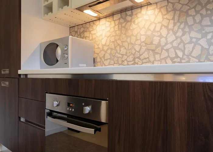 The Queen Luxury - Giorgia *