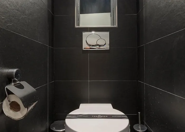 The Queen Luxury - Giorgia デュドランジュ